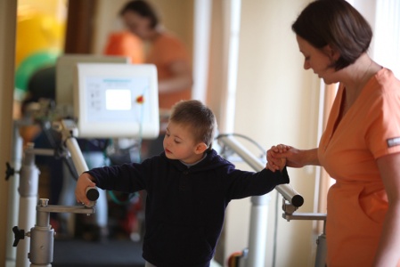 В Москве стартовал первый в России проект долгосрочной реабилитации для детей с ДЦП