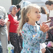 В Марфо-Мариинской обители состоялась благотворительная ярмарка "Белый цветок"