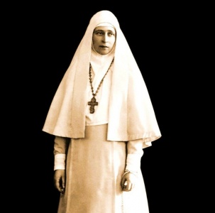 «Оставляла мир, чтобы идти «в мир нищих и убогих»: посвящение в крестовые сестры Великой княгини Елизаветы Феодоровны