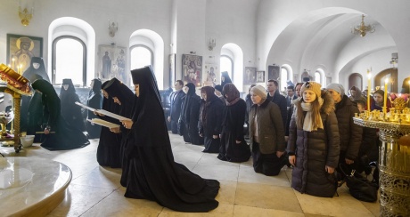 Богослужение в Зачатьевском монастыре в среду второй седмицы Великого поста