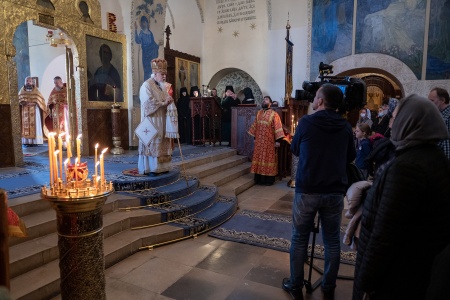 В день памяти преподобномученицы Елисаветы Божественную литургию совершил епископ Пантелеимон