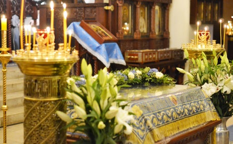 В Покровском храме прошёл чин погребения Плащаницы Пресвятой Богородицы