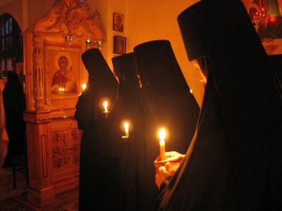 Монастырь как духовная семья