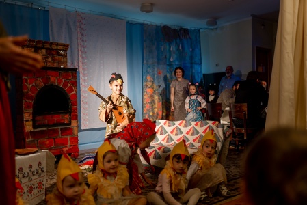 Сотрудники и воспитанницы Елизаветинского детского дома посетили Свято-Димитриевский детский центр