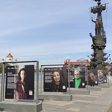 В парке Музеон открылась выставка о подвижниках наших дней