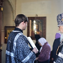 В день основания Марфо-Мариинской обители епископ Пантелеимон совершил Литургию в Покровском соборе 