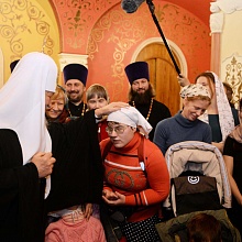 Святейший Патриарх Кирилл встретился с сотрудниками и подопечными социальных проектов Обители и православной службы помощи «Милосердие»