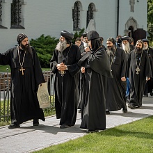 Делегация игуменов и насельников монастырей Коптской Церкви посетила Марфо-Мариинскую обитель милосердия 