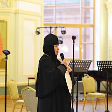 В Соборной палате Московского Епархиального дома ПСТГУ прошел концерт классической музыки памяти преподобномученицы Елисаветы 