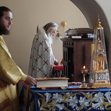 Архиепископ Феогност совершил Литургию в Обители