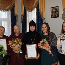 В Марфо-Мариинской обители милосердия прошла церемония вручения благодарностей Уполномоченного по правам человека в Российской Федерации Эллы Александровны Панфиловой.