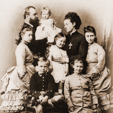 Великий Герцог Людвиг IV со своей семьей (принцесса Элла справа). 1875 г. 